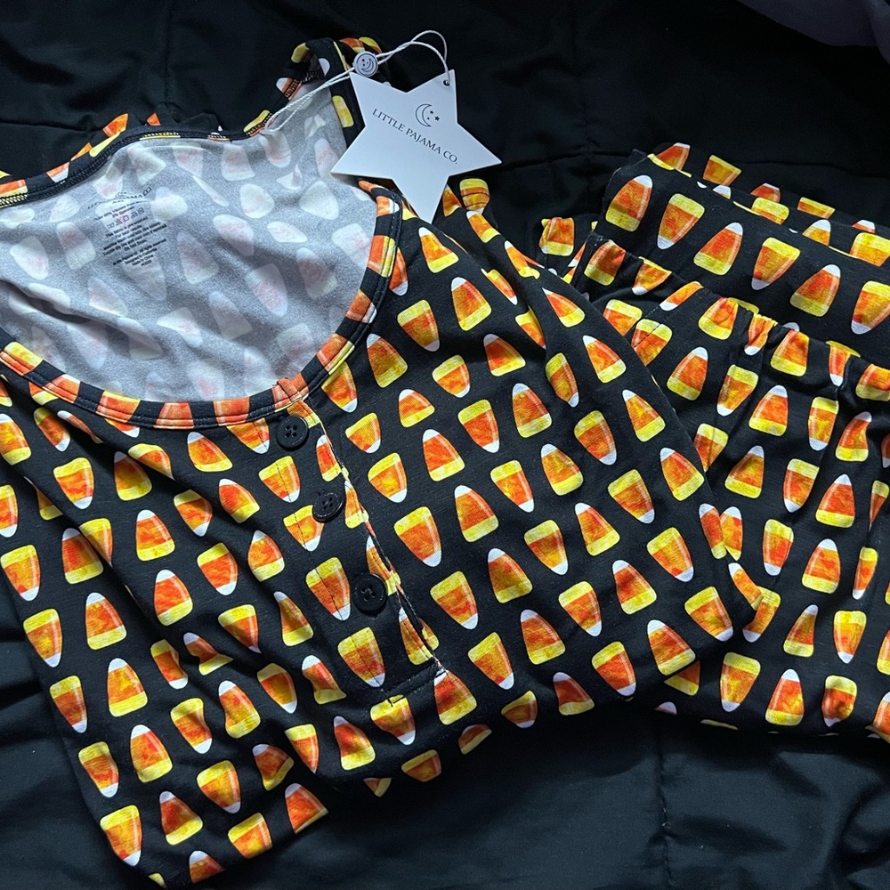 Woman’s Candy Corn Bamboo Pajamas - Black and Orange